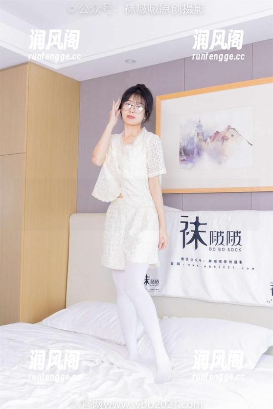 BoBoSocks袜啵啵 - 套图中的枫枫，一抹黑丝让人目不转睛！