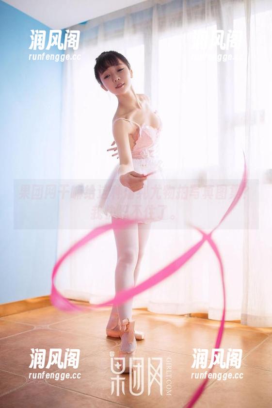 GIRLT果团网 果团网干嘛给这种清纯尤物拍写真图集?我快忍不住了。