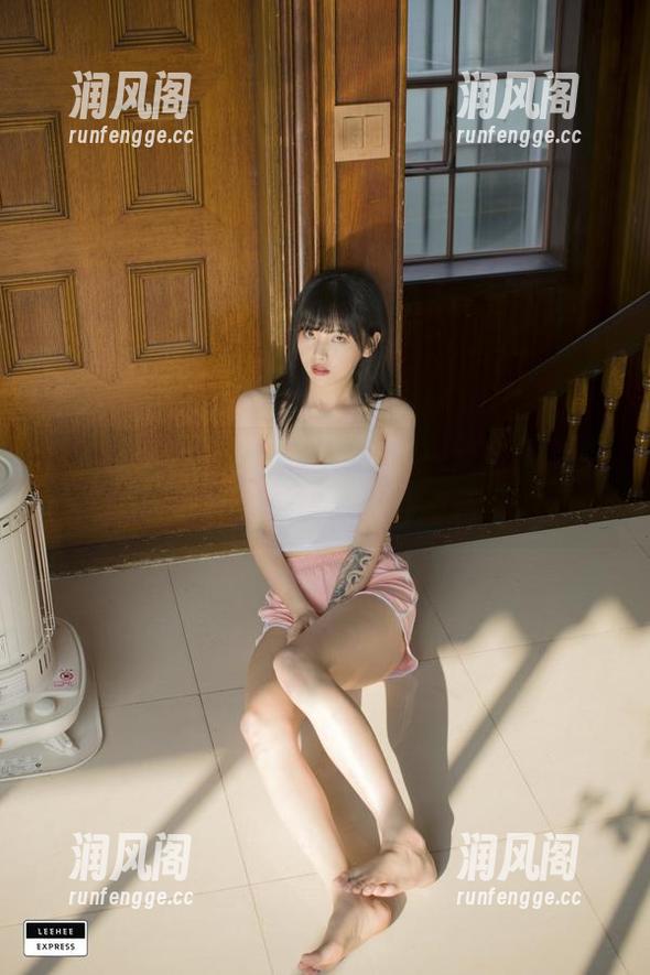 GMS(고말숙)的裸足原图：一两张图就能把普通脚丫子美到不行