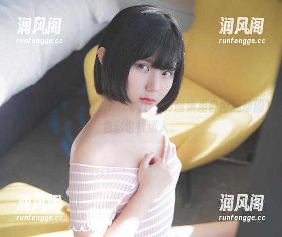 泳池不只有蓝色，Hizzy(히지)图集里自由流动的色彩也很迷人。