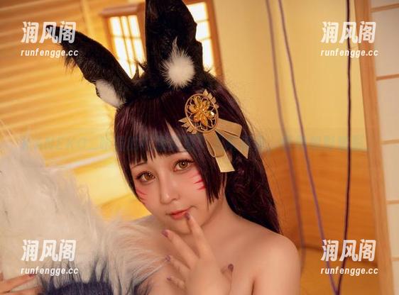 KANEKO_咔喵 KANEKO_咔喵的礼服美图:无所畏惧,优雅如影随形。