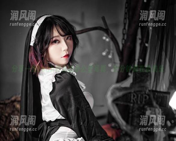 分享一组Leah梓未的办公室写真，分分钟都在偷快乐