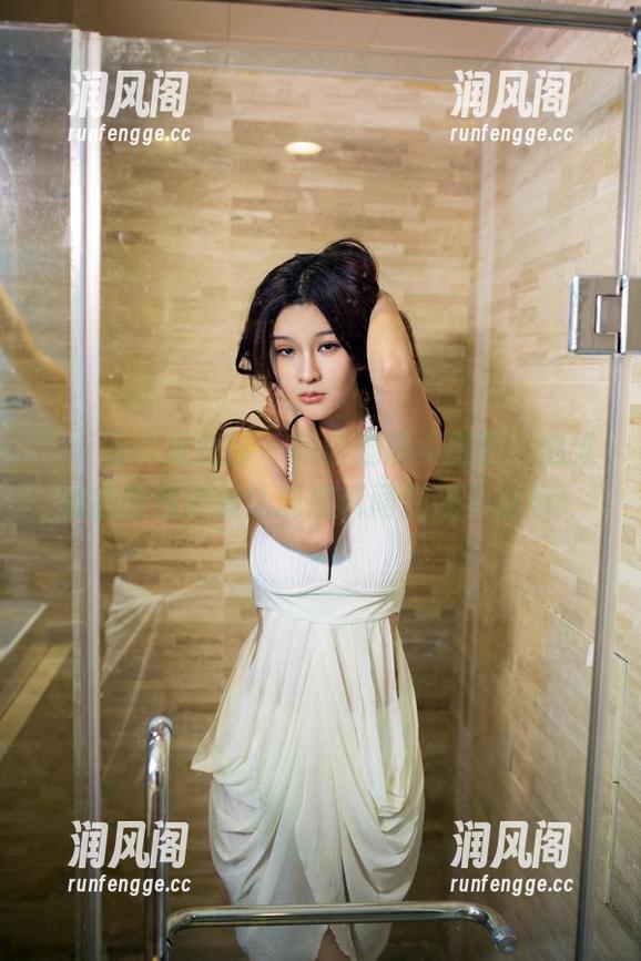 TuiGirl推女郎-赵惟依 TuiGirl推女郎 - 骄傲地展示厨艺,赵惟依的图包更新让厨房瞬间变成了战场!