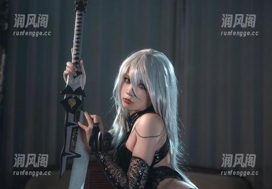 Uki雨季 写真中的纯白,其实是Uki雨季偷偷藏起来的超能力。