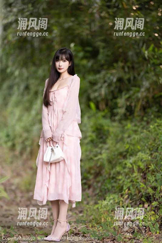 Xiuren秀人网 - 苏韵锦的天台美图，哪位勇士敢下载？