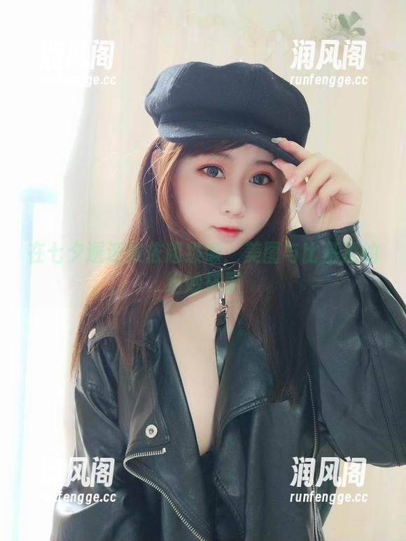依依超级懒 在七夕邂逅依依超级懒:美图与比基尼的绝妙搭配