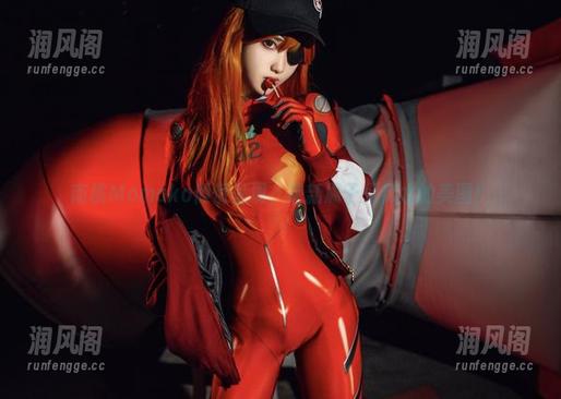 南桃Momoko 南桃Momoko倾情呈现,最新属于死库水的美图!