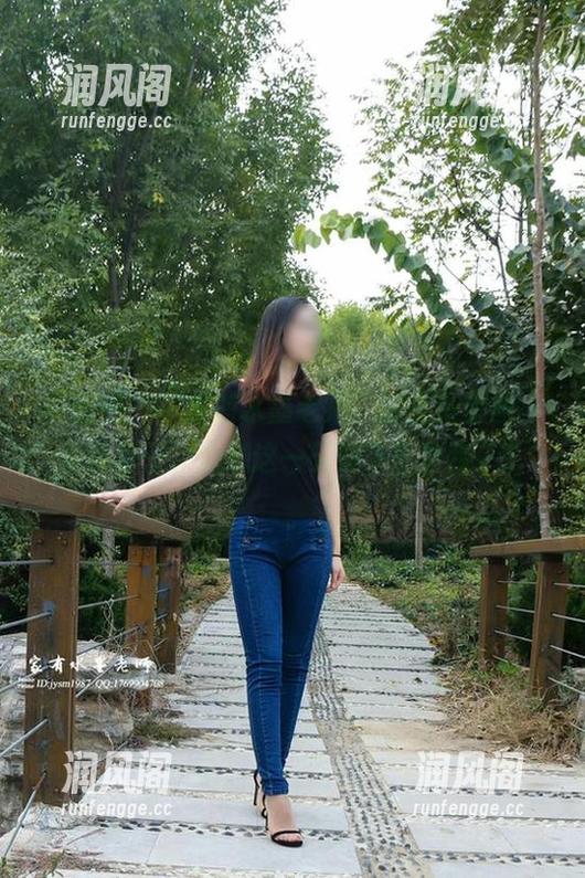 家有水墨老师 微密圈 - “家有水墨老师”的最新套图,女神样子,心想这一天谁来拯救我了?