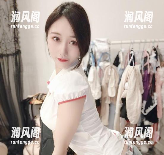 微密圈 - 小玉吃果冻的连体衣：图库里的致命诱惑，一定要下载再说！