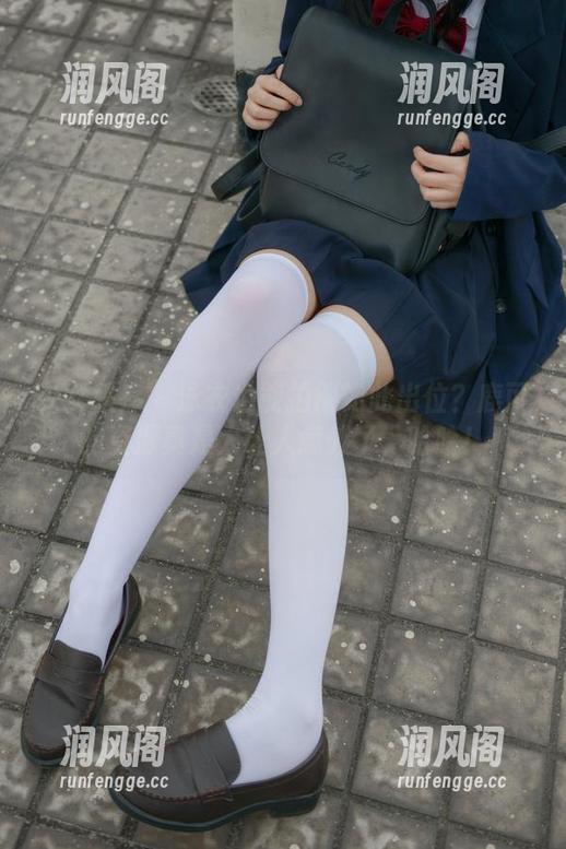 少女秩序 - 泳衣也能拍得如此出位？鹿可的资源真是太让人意外了，哈哈！