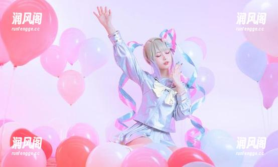 看，尤猫醒醒ovo的居家心情，无圣光这事儿原图里全有。