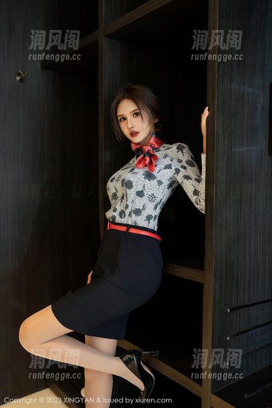 星颜社 - 让人咋舌的长腿，李丽莎在线图集中等着你哦