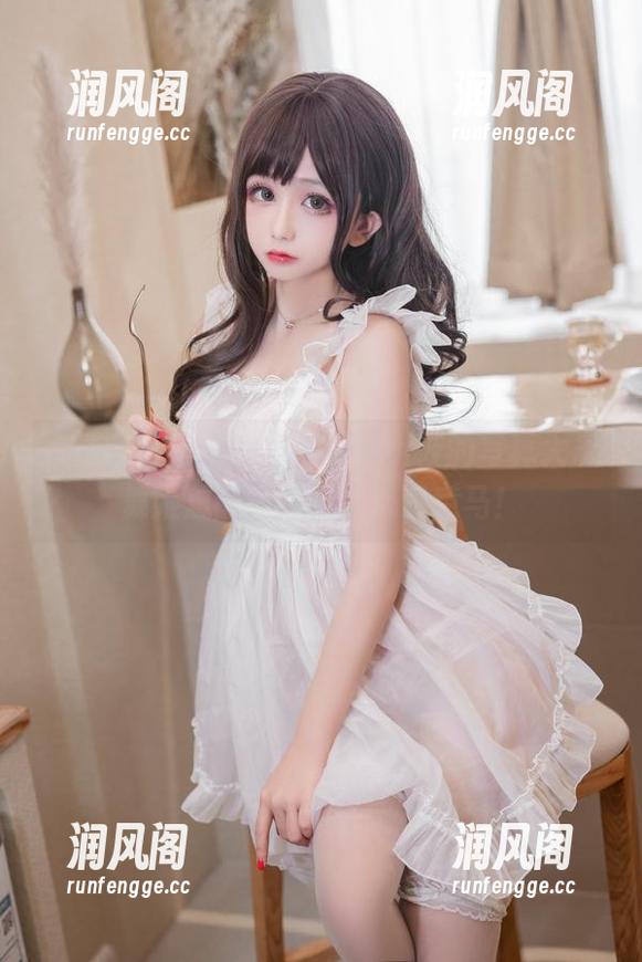在网盘里随意翻找，樱井小莜的写真大凤舞姬总能让我突然心猿意马！
