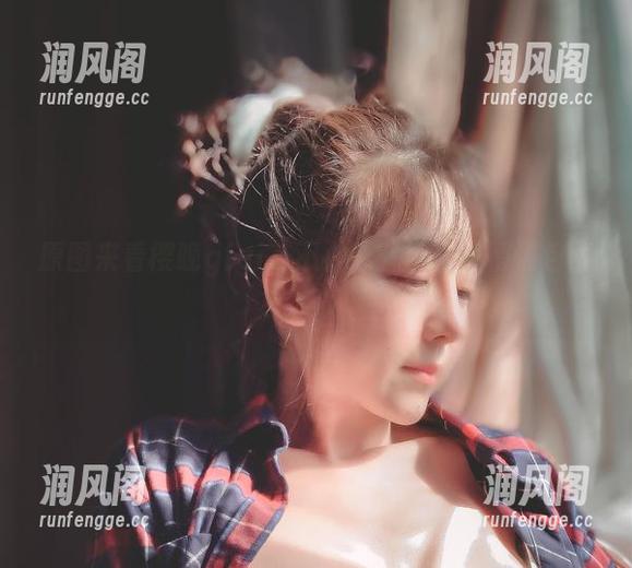 原图来看樱晚gigi，不小心就被秋日悄悄包围了