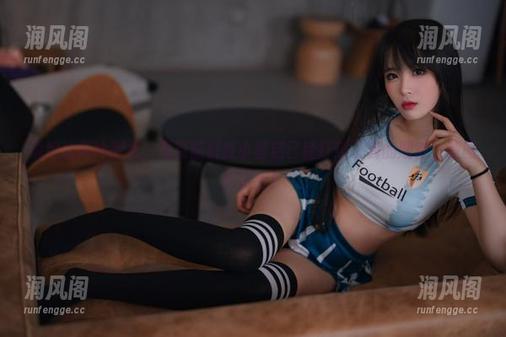 海克斯科技小蛋糕 说好的高冷御姐,海克斯科技小蛋糕已经打破了我的期待,原图直接上!