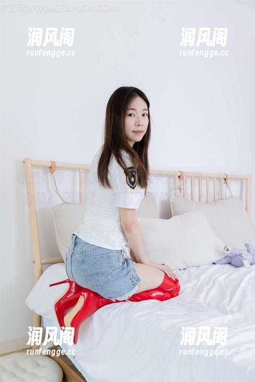 物恋传媒-小竹 物恋传媒 - 高清小竹在冬天的套图,有几分静谧又隐秘,像极了没说完的心事。