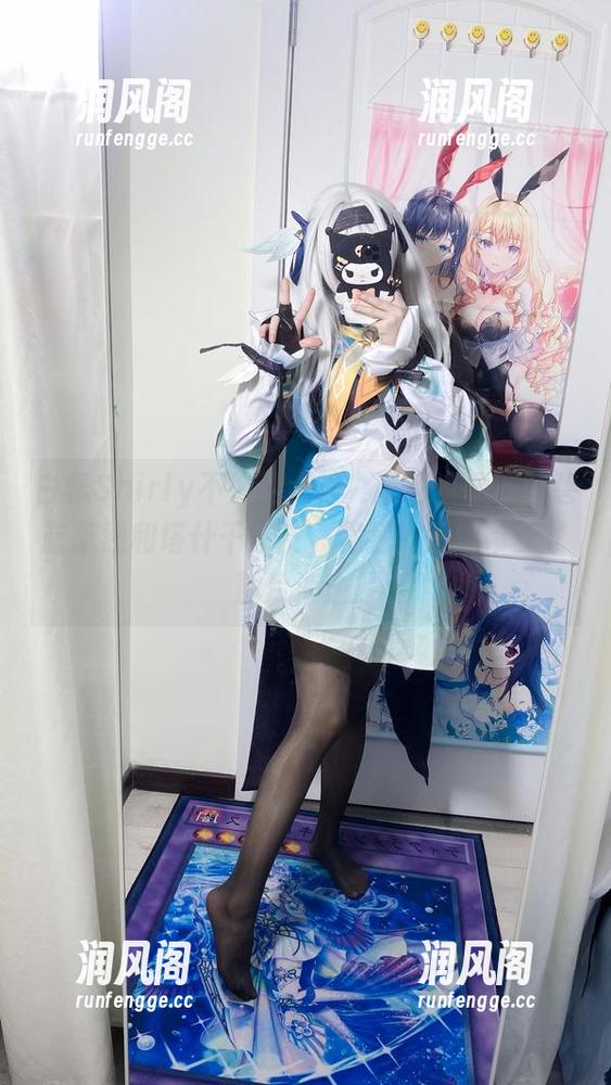 白栎Shirly 白栎Shirly不愧是大神,高清资源下的碧蓝航线和塔什干原皮,将我的思绪带到了那片海边。