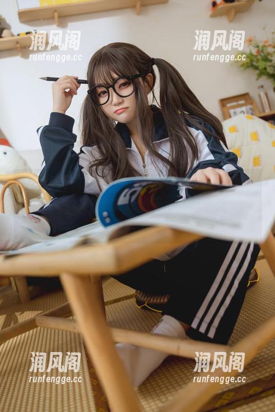 神沢永莉 神沢永莉妆扮的全套和服写真,唔,心中一阵小私心,不知道她有没有发现我的欣赏目光。