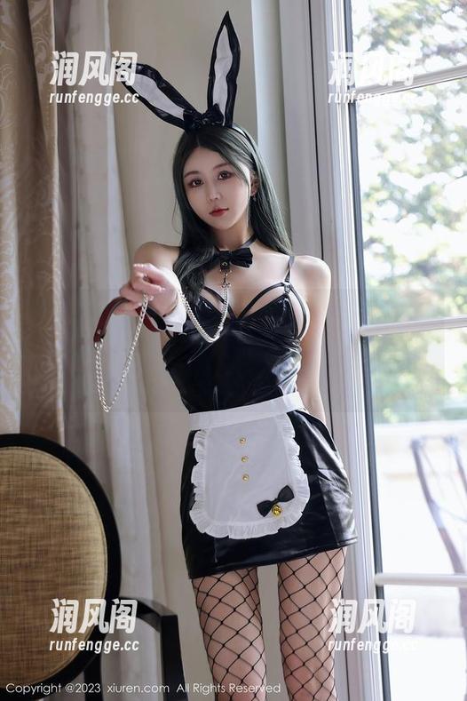 秀人网-潘琳琳ber 秀人网 - 想要变美吗?来翻潘琳琳ber的免费套装图册,用嘴说爱我也不如你自己来试试。