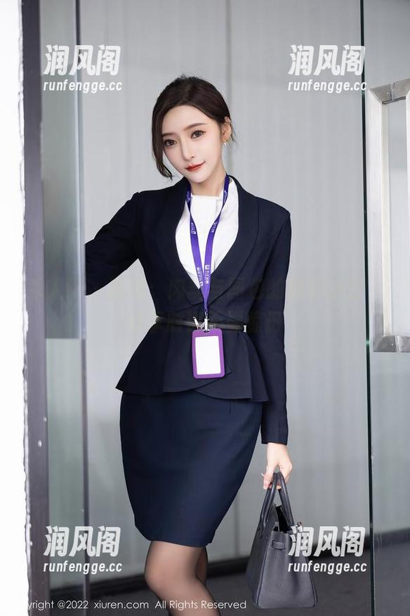 秀人网-璀灿 秀人网 - 璀灿:肉丝与图包的精彩结合,分享时请不要惊讶