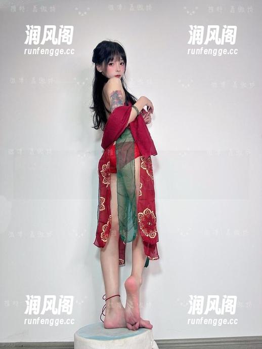 微密圈 - 独一无二的套图：聂傲娇与JK的完美碰撞