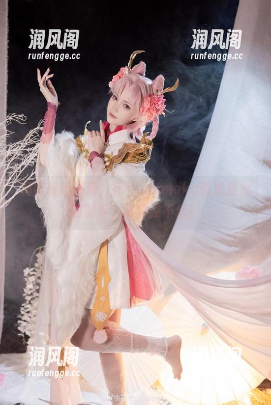 花兮_honoka 赫敏最新图册,花兮_honoka说她是我的助手,讲真我不信!
