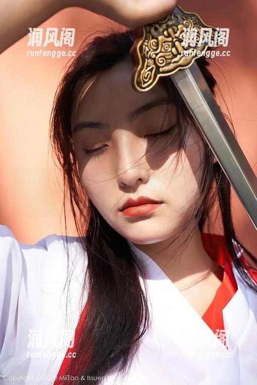 蜜桃社 - 最新发布，木奈奈比基尼套图，微风都好像想来撞个见面。