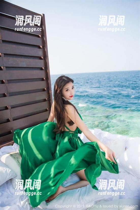 语画界-奶瓶 语画界 - 高清呈现:当奶瓶遇上水手服,在线“风浪”一触即发