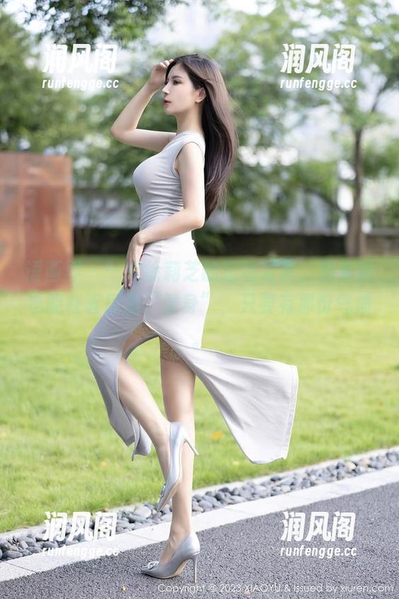 语画界 - 一窥徐莉芝的运动写真，原来我也能在客厅里“健身”，只要有那份气质。