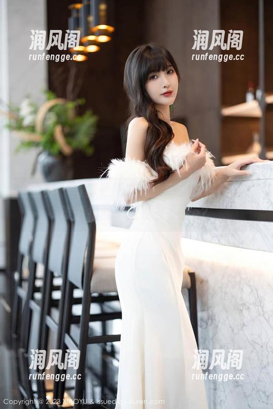 语画界 - 写真更新来袭：李丽莎在户外，谁说拍照一定要有pose？