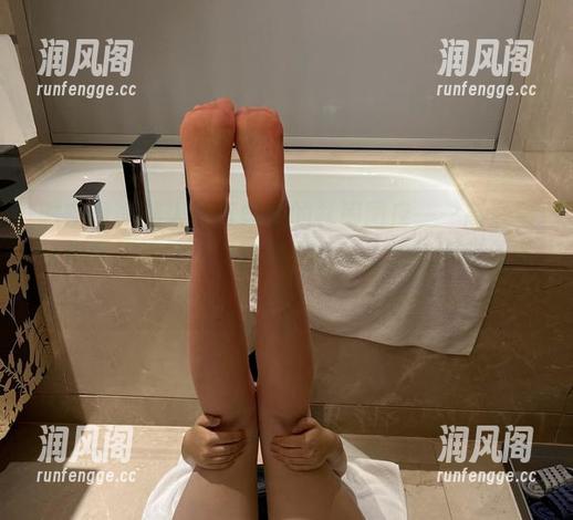 迷人的五姨太 微密圈 - 迷人的五姨太的礼服图库——高清到让你觉得这裙子一动都不敢动,怕被绣花丝缠住!