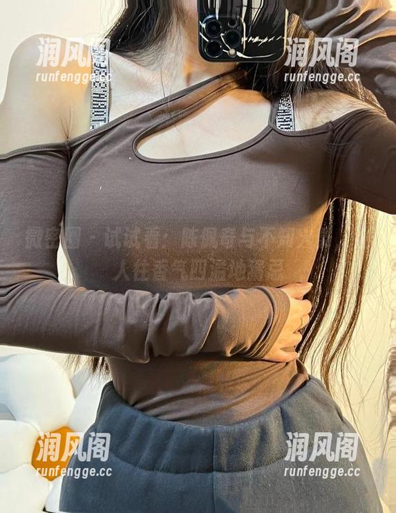 微密圈 - 试试看：陈佩奇与不知火舞，让人往香气四溢地猜忌
