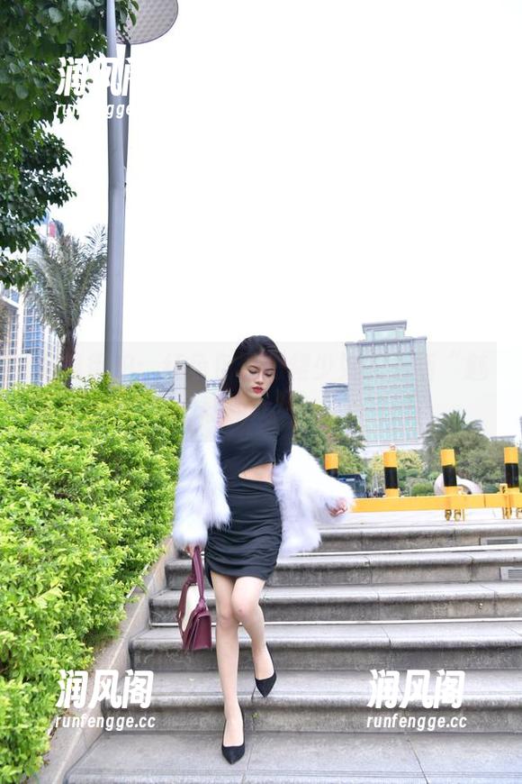 魔镜街拍：红色包臀短裙少妇的最新“魅惑游戏”！